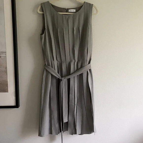 CALVIN  Klein Gray Pleated Sleeveless Belted Fit & Flare Dress Size 12 - Picture 3 of 15